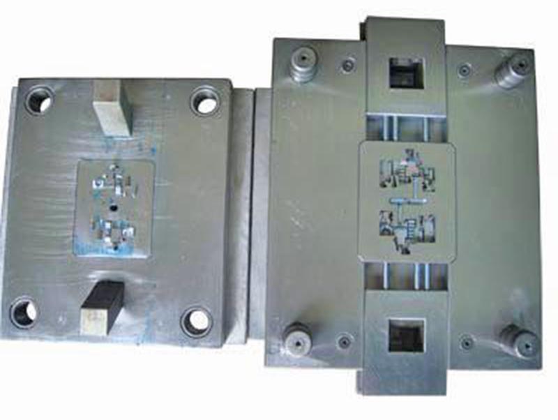 莲花精密塑料模-01